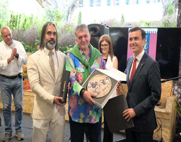 João Egídio homenageado na Exposição Regional da Flor