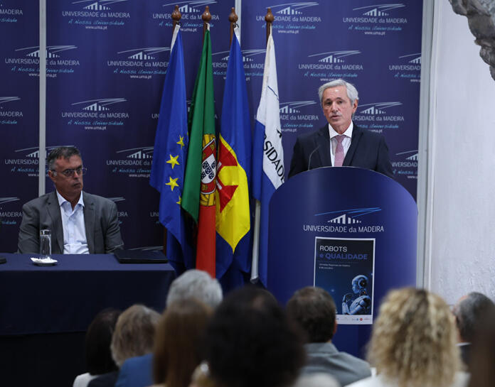 José Manuel Rodrigues defende que a tecnologia deve reforçar a capacidade competitiva da economia madeirense