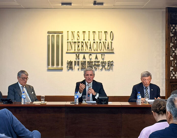 José Manuel Rodrigues destaca Madeira como porta de entrada na Europa para o investimento asiático