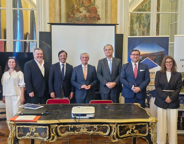 Madeira promove investimento em Paris e assina acordo para aproximar empresas do mercado francês