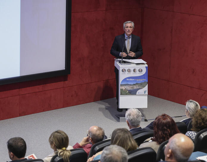 Secretário Regional da Economia pede estudo sobre marina de mega-iates em Machico 