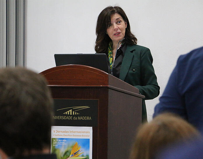 «A leitura e a escrita são instrumentos de cidadania,  de liberdade e de desenvolvimento pessoal e coletivo»